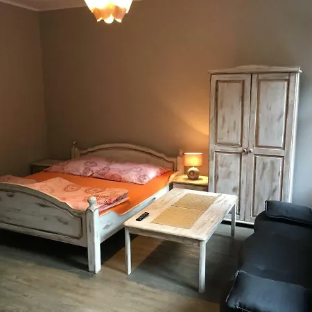 Apartment Kawalerka Fredry 3/12 *